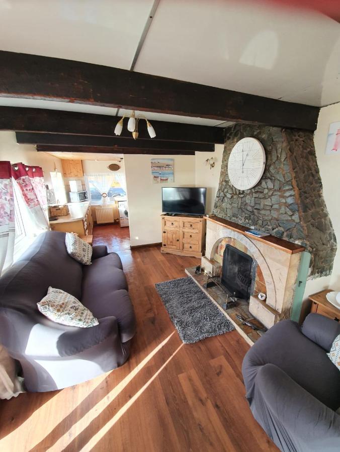 Mona Villa Holiday Home Caulderton Esterno foto